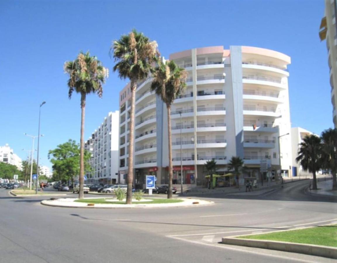 Quarteira Beach Vacation: 2Br Steps To The Sand Exterior foto