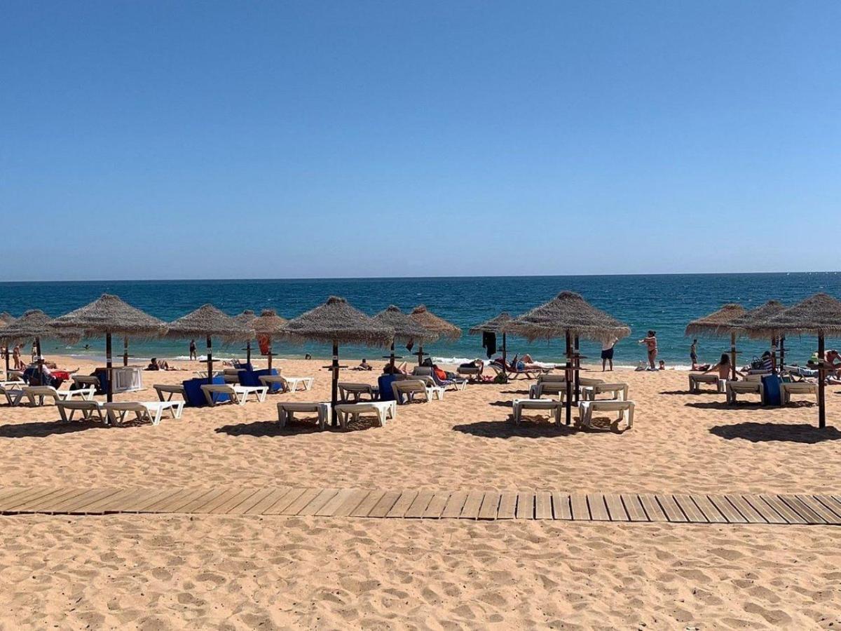 Quarteira Beach Vacation: 2Br Steps To The Sand Exterior foto